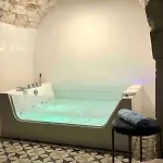 Apartamento Luxe With Jacuzzi, Center Ostuni