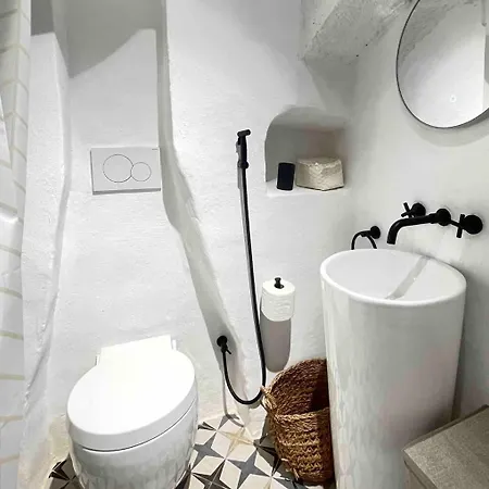 Luxe With Jacuzzi, Center דירה *