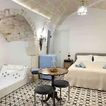 Luxe With Jacuzzi, Center Lägenhet