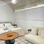 Daire Luxe With Jacuzzi, Center *