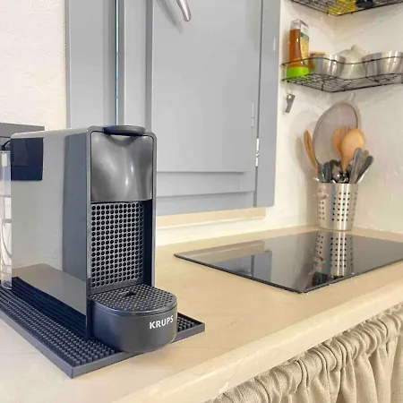 Apartment Luxe With Jacuzzi, Center