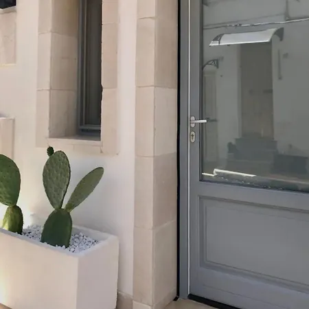 Apartment Luxe With Jacuzzi, Center Ostuni